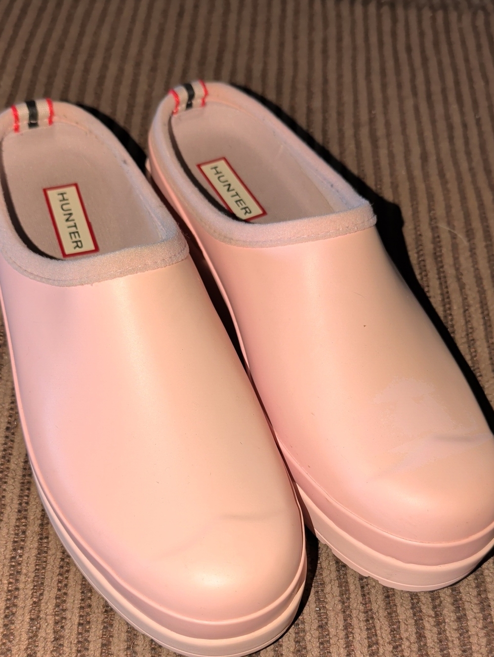 Hunter Pink Slip-On Clog for Women....Wonderful Condition......Size 9